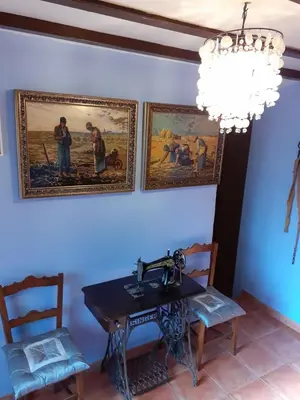 Zona de estar de CASA RURAL RUTA DEL AGUA 4 hab al lado Monasterio de Piedra