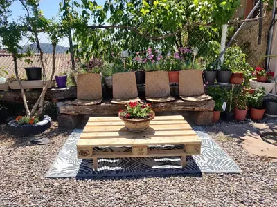 Jardín al aire libre en Casa rural Casaplana, hasta 23pax, con piscina, Zona Prepirineo aragonés