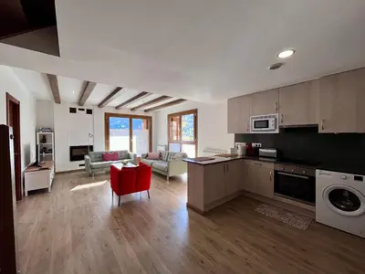 Una cocina o zona de cocina en BPIRINEOS-Cregüeña