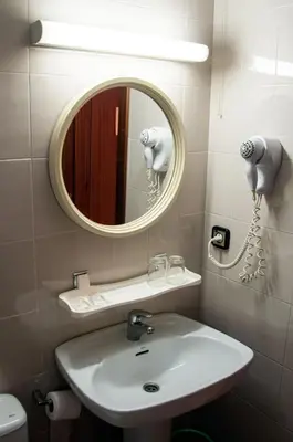 Un baño de Hostal Fontdemora