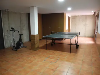 Instalaciones para jugar al ping pong en VIVIENDA TURÍSTICA LOS OLIVOS o alrededores