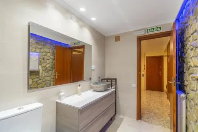Un baño de Amplia casa para desconectar con vistas al lago