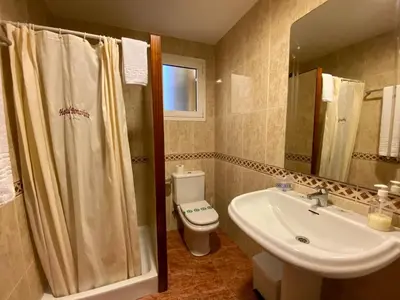 Un baño de Hostal Bonavista