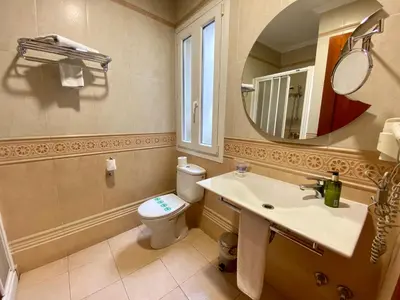 Un baño de Hostal Bonavista