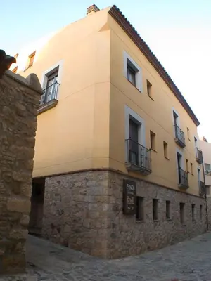 Edificio en el que se encuentra el apartahotel