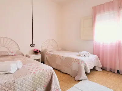 Cama o camas de una habitación en Les violetes