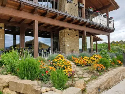 Jardín al aire libre en Casa Nahia Hostal Rural