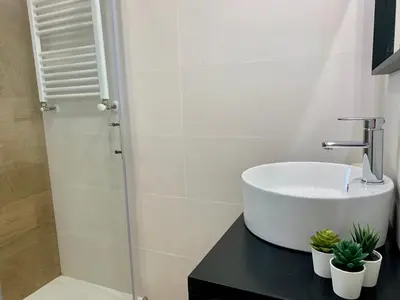 Un baño de BPIRINEOS-Benazken