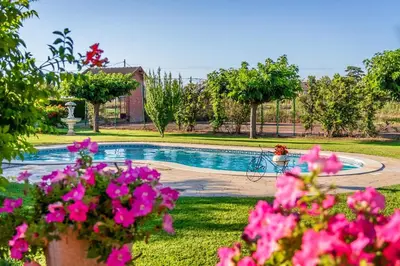 Piscina en o cerca de Cal Soi