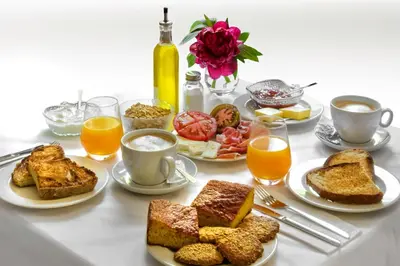Comida en o cerca de este hostal o pensión