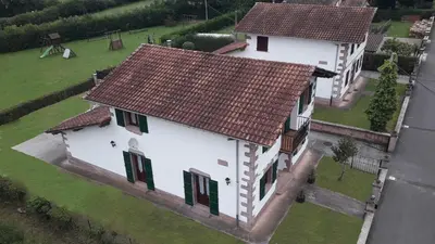 Edificio en el que se encuentra la casa o chalet