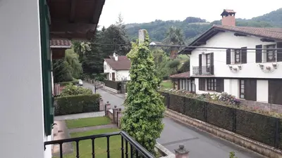 Vista general de una montaña o vista desde la casa o chalet
