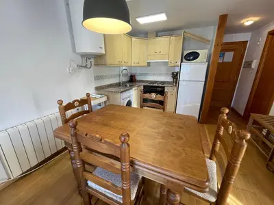 Una cocina o zona de cocina en A01 - Anciles Apartamento - Villmor