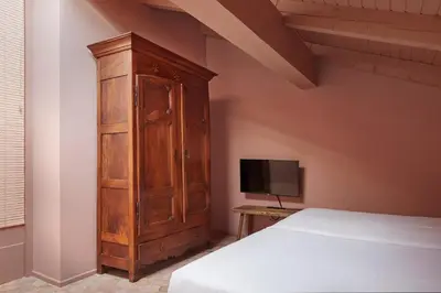 Una televisión o centro de entretenimiento en Pamplonapartments Pozo Blanco