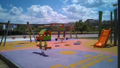 Zona de juegos infantil en Casa Rural El Morral