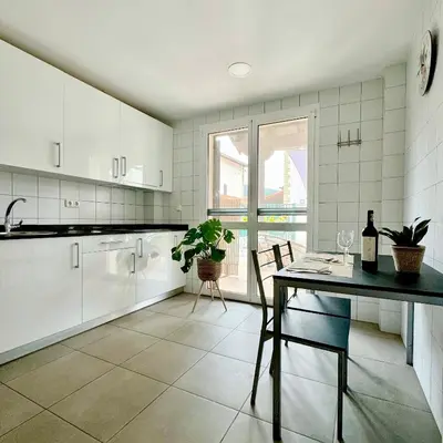 Una cocina o zona de cocina en Albergue San Nicolás, Larrasoaña