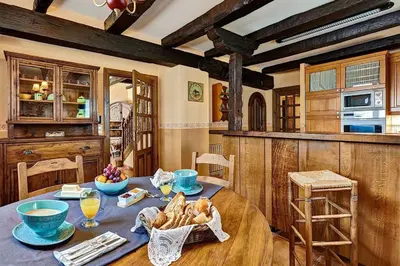 Una cocina o zona de cocina en Casa Rural Pedronea