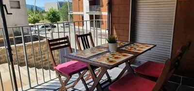 Comida en o cerca de este apartamento