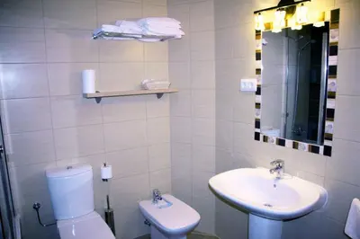 Un baño de Apartamentos La Catedral