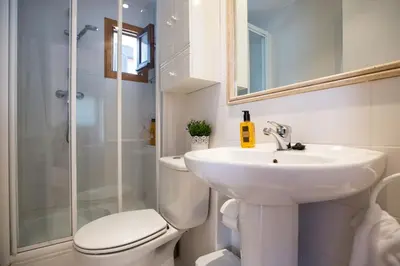 Un baño de Foratata By PIRINEOS360 Formigal - 3 dormitorios Y 2 baños