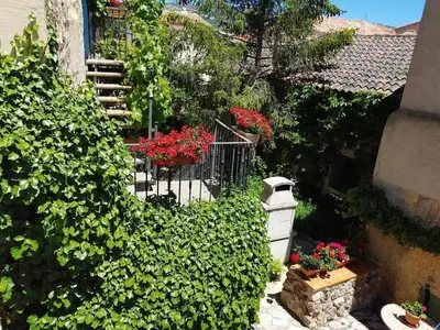 Jardín al aire libre en Casas rurales LA LAGUNA y LA BUHARDILLA DE LA LAGUNA