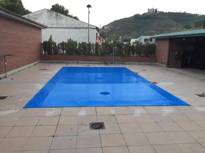 Piscina en o cerca de TU CASA EN MEQUINENZA CON WIFI