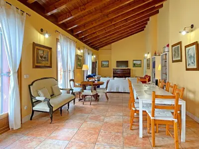 Zona de estar de Casa Orgi, Casa rural en el Valle de Ultzama, Navarra