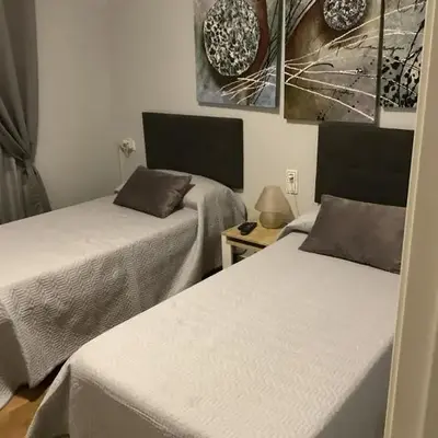 Habitacion doble en casa compartida con anfitriones