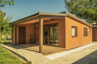 Edificio en el que se encuentra el camping
