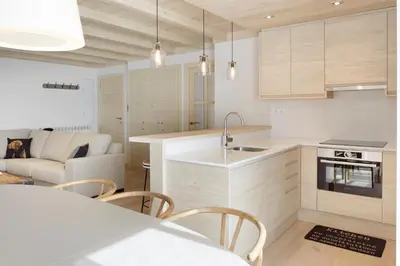 Una cocina o zona de cocina en Val de Ruda Luxe 53 by FeelFree Rentals