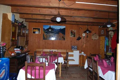 Un restaurante o sitio para comer en Casa Marieta