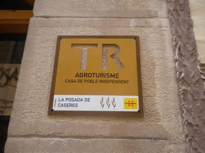 Certificado, premio, señal o documento que está expuesto en Casa rural la Posada ,Terra Alta, Matarraña.