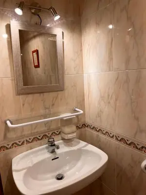 Un baño de Cases Artigues