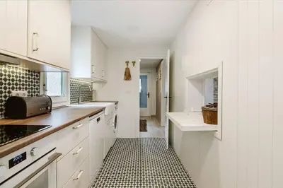 Una cocina o zona de cocina en CASA FIR by Cardi Suites