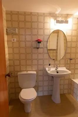 Un baño de Huegas by PIRINEOS 360 - A 90 metros del Reloj de Formigal