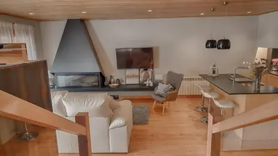 Una televisión o centro de entretenimiento en Saplan Real Estate SARRAERA