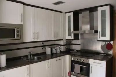 Una cocina o zona de cocina en Amplio apartamento Plaza de Toros