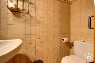 Un baño de CASA AIGUAMOIX de Alma de Nieve