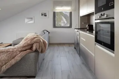 Una cocina o zona de cocina en Irissa by FeelFree Rentals