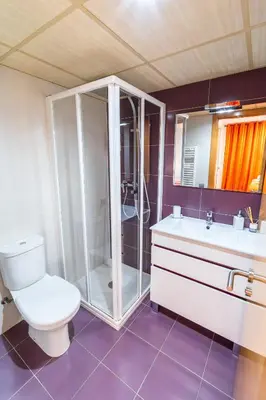 Un baño de Casa Tío Pepe Valderrobres
