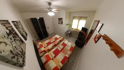 Cama o camas de una habitación en Pensión Meson del Barro - Pamplonabeds