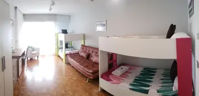 Cama o camas de una habitación en Pensión Meson del Barro - Pamplonabeds