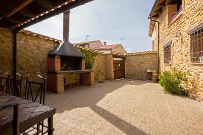Edificio en el que se encuentra la casa o chalet