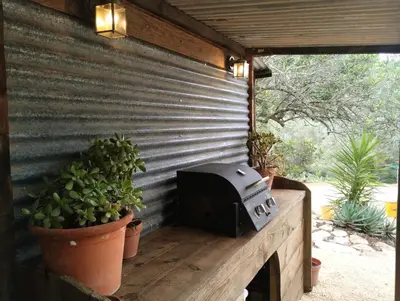 Jardín al aire libre en Hill top hide away