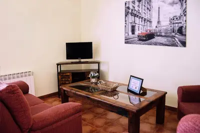 Una televisión o centro de entretenimiento en Casa El Sastre III