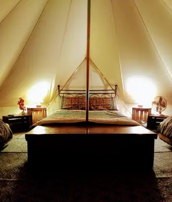 Cama o camas de una habitación en Family bell tent