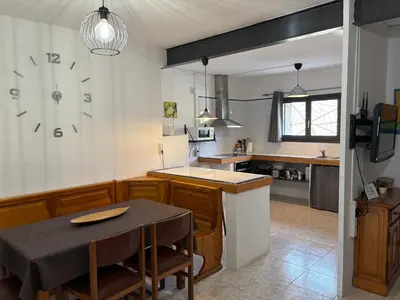 Una cocina o zona de cocina en El Molí