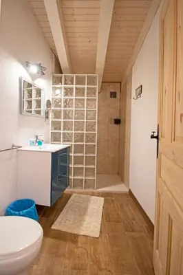 Un baño de Casa Rural Muro de Aguas - Valdeté