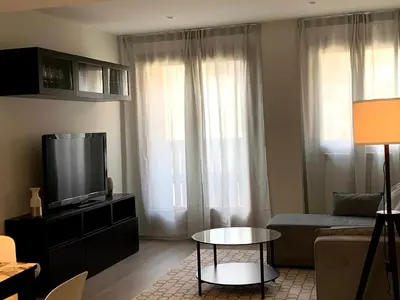 Una televisión o centro de entretenimiento en BPIRINEOS-Salenques