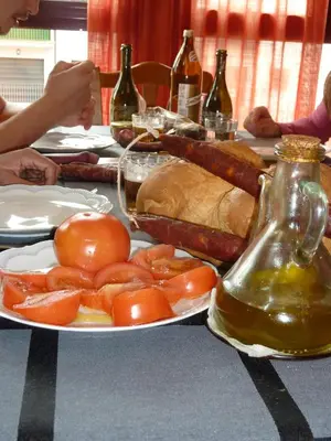 Comida en o cerca de este apartamento